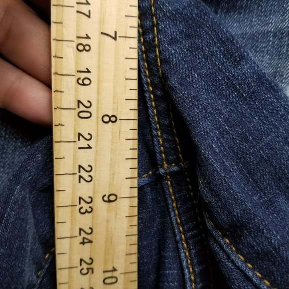 Torrid Shorts Womens 12 Medium Wash Floral Stretch Mid Rise Frayed Hem Denim - Picture 8 of 15